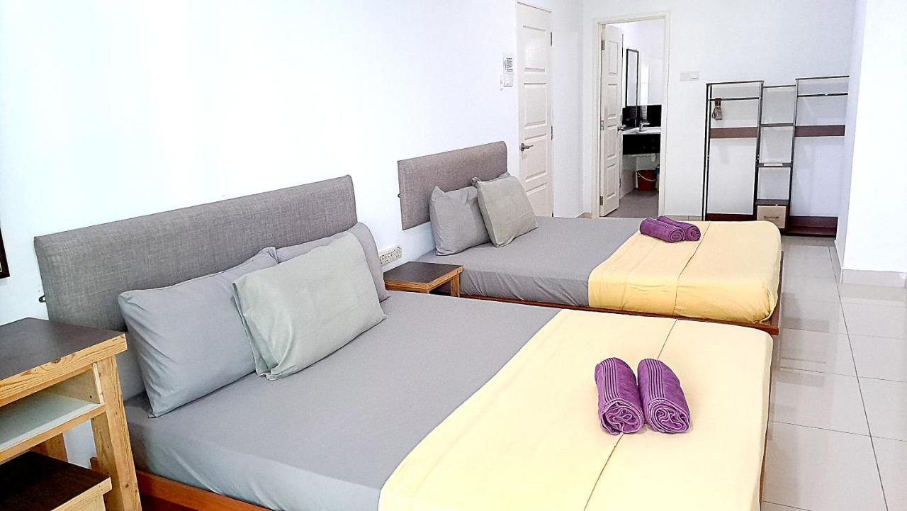 Mansion One Entire House 3 Queenbeds - Spacious Balcony Seaview George Town Exterior photo