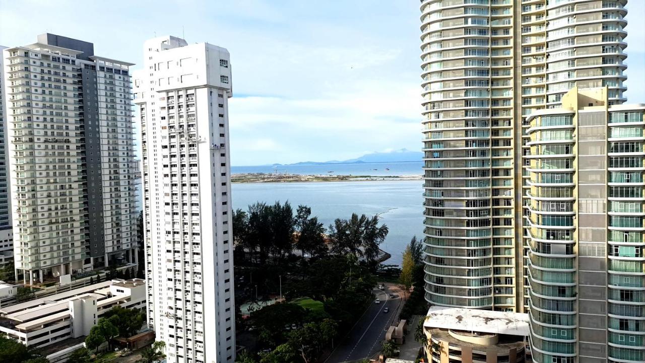 Mansion One Entire House 3 Queenbeds - Spacious Balcony Seaview George Town Exterior photo